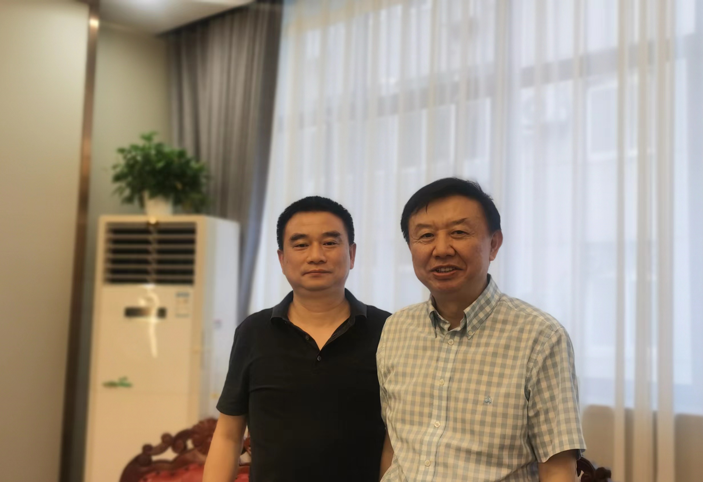 王弢博士带队拜会马丁院士团队，启动HPV自测合作